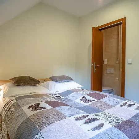 Czarna Woda 102 Chalet *